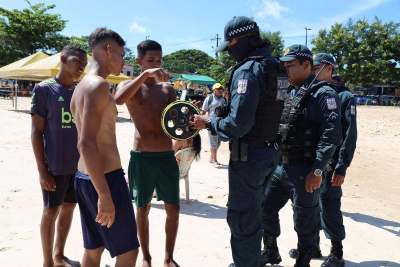 Fiscalização de linhas enceradas com cerol no Distrito de Outeiro em Belém  <div class='credito_fotos'>Foto: Bruno Cecim / Ag.Pará   |   <a href='/midias/2022/originais/14890_8c38aecd-b15d-d289-93d9-eadba2ce293a.jpg' download><i class='fa-solid fa-download'></i> Download</a></div>