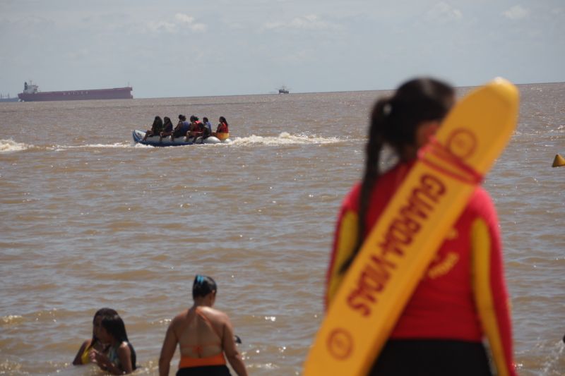 Operação verão no Distrito de Mosqueiro, verão  <div class='credito_fotos'>Foto: Pedro Guerreiro / Ag. Pará   |   <a href='/midias/2022/originais/14895_31c9c138-ae58-5ad5-8c9b-b0e9ae5ff1b7.jpg' download><i class='fa-solid fa-download'></i> Download</a></div>