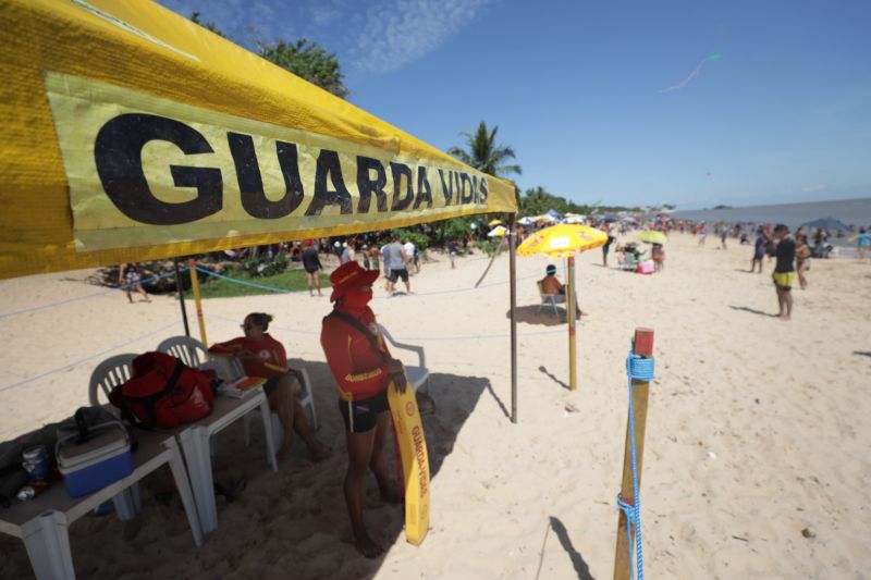 Operação verão no Distrito de Mosqueiro, verão  <div class='credito_fotos'>Foto: Pedro Guerreiro / Ag. Pará   |   <a href='/midias/2022/originais/14895_cd4422a3-f74a-3131-a3bf-9f62073a494a.jpg' download><i class='fa-solid fa-download'></i> Download</a></div>