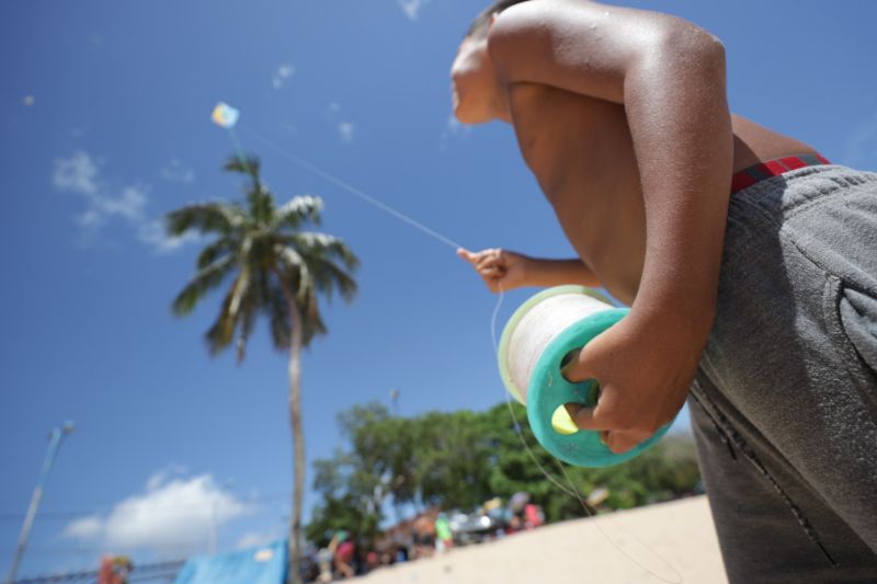 Operação verão combate ao uso de linhas enceradas nas praias do distrito de Mosqueiro em Belém. <div class='credito_fotos'>Foto: Pedro Guerreiro / Ag. Pará   |   <a href='/midias/2022/originais/14896_86d64e47-c4e4-90e8-e417-af658fc18d2c.jpg' download><i class='fa-solid fa-download'></i> Download</a></div>