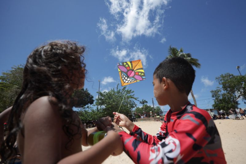 Operação verão combate ao uso de linhas enceradas nas praias do distrito de Mosqueiro em Belém. <div class='credito_fotos'>Foto: Pedro Guerreiro / Ag. Pará   |   <a href='/midias/2022/originais/14896_98aa1185-f352-bf41-c33e-1085286738a8.jpg' download><i class='fa-solid fa-download'></i> Download</a></div>