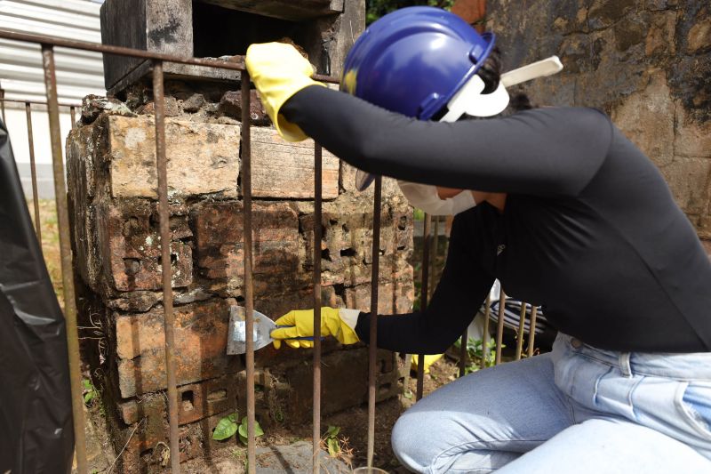 Obra de recuperação do Cemitério da Soledade, necrópole pública fundada em 1850, devido epidemia de febre amarela do século XIX, situado no bairro de Batista Campos na cidade paraense de Belém (estado brasileiro do Pará). <div class='credito_fotos'>Foto: David Alves / Ag.Pará   |   <a href='/midias/2022/originais/14905_03f72740-b5aa-e2d8-21a6-168da690f762.jpg' download><i class='fa-solid fa-download'></i> Download</a></div>