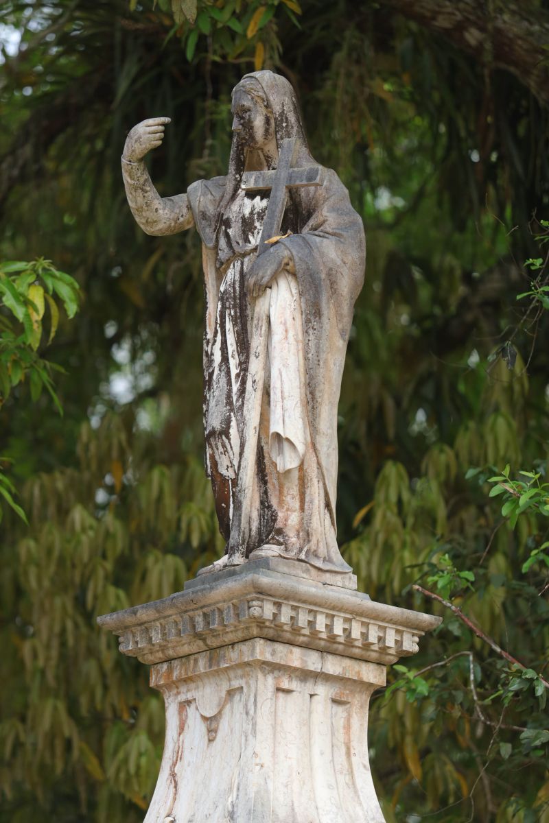 Obra de recuperação do Cemitério da Soledade, necrópole pública fundada em 1850, devido epidemia de febre amarela do século XIX, situado no bairro de Batista Campos na cidade paraense de Belém (estado brasileiro do Pará). <div class='credito_fotos'>Foto: David Alves / Ag.Pará   |   <a href='/midias/2022/originais/14905_270bf46e-8006-7c2b-7982-613657ece850.jpg' download><i class='fa-solid fa-download'></i> Download</a></div>