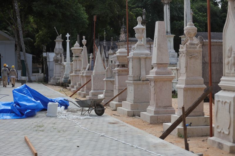 Obra de recuperação do Cemitério da Soledade, necrópole pública fundada em 1850, devido epidemia de febre amarela do século XIX, situado no bairro de Batista Campos na cidade paraense de Belém (estado brasileiro do Pará). <div class='credito_fotos'>Foto: David Alves / Ag.Pará   |   <a href='/midias/2022/originais/14905_9acc6323-3ed4-eff6-72e4-cb828bd4783d.jpg' download><i class='fa-solid fa-download'></i> Download</a></div>