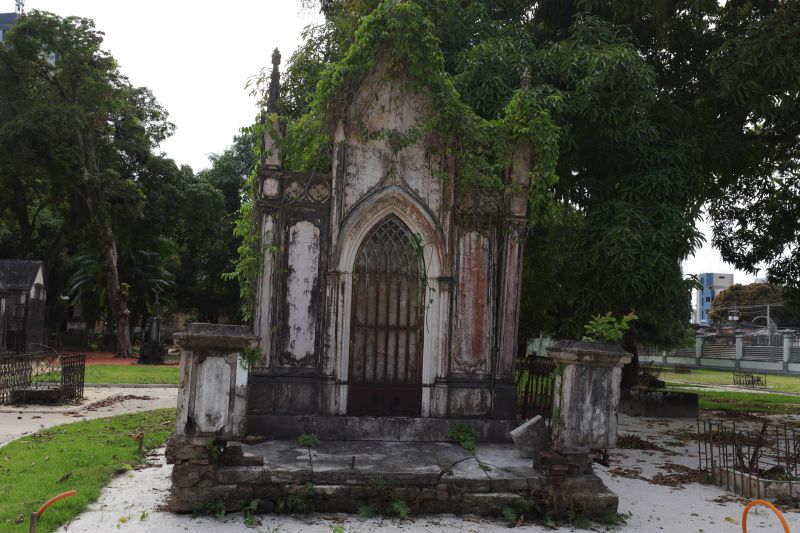 Obra de recuperação do Cemitério da Soledade, necrópole pública fundada em 1850, devido epidemia de febre amarela do século XIX, situado no bairro de Batista Campos na cidade paraense de Belém (estado brasileiro do Pará). <div class='credito_fotos'>Foto: David Alves / Ag.Pará   |   <a href='/midias/2022/originais/14905_b1f2ae03-0ba3-8c12-cff9-cbf4347997a6.jpg' download><i class='fa-solid fa-download'></i> Download</a></div>