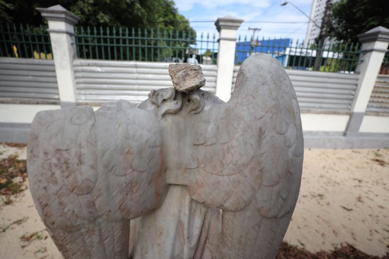 Obra de recuperação do Cemitério da Soledade, necrópole pública fundada em 1850, devido epidemia de febre amarela do século XIX, situado no bairro de Batista Campos na cidade paraense de Belém (estado brasileiro do Pará). <div class='credito_fotos'>Foto: David Alves / Ag.Pará   |   <a href='/midias/2022/originais/14905_fea97dec-a9c5-5424-6c7c-6e25493e2eb7.jpg' download><i class='fa-solid fa-download'></i> Download</a></div>