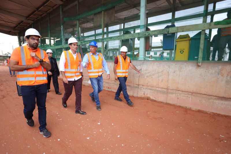 Governador Helder Barbalho visita as obras do Sistema BRT
O Bus Rapid Transit (BRT) é um modelo de transporte público de média capacidade. Constitui-se de veículos articulados ou biarticulados que trafegam em canaletas específicas e utilizam Estações e Estações de Parada adaptadas para o rápido acesso dos passageiros ao veículo. <div class='credito_fotos'>Foto: Bruno Cecim / Ag.Pará   |   <a href='/midias/2022/originais/14931_fbce112b-4da3-bfa8-f1fa-f0a5d6076a2d.jpg' download><i class='fa-solid fa-download'></i> Download</a></div>