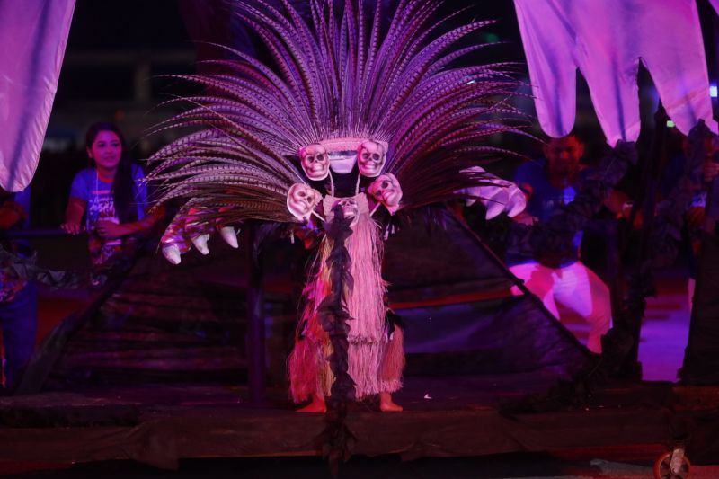 O Festival das Tribos Indígenas de Juruti ou Festribal (termo relativo a tribos) é uma festa cultural realizada sempre no último fim de semana do mês de julho ou início de agosto na cidade de Juruti, oeste do Pará. Resgata em forma de espetáculo a cultura indígena nativa da cidade. Uma das maiores manifestações culturais da Amazônia. O palco das apresentações é o Tribódromo, arena onde as tribos se apresentam. No tribódromo as tribos Muirapinima (vermelho e azul) e Munduruku (vermelho e amarelo) se enfrentam pela conquista de mais um título. <div class='credito_fotos'>Foto: Alex Ribeiro / Ag. Pará   |   <a href='/midias/2022/originais/14947_2ebb2d99-d205-49c2-6eea-3938a36f20be.jpg' download><i class='fa-solid fa-download'></i> Download</a></div>