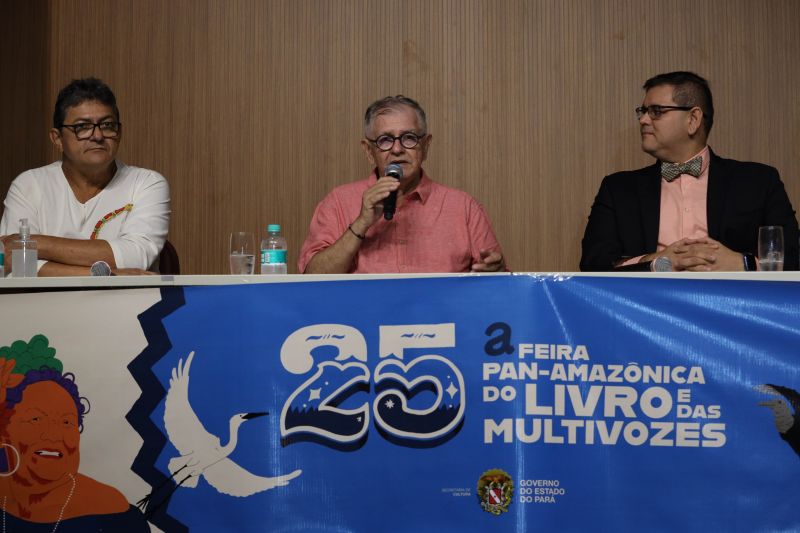 Coletiva da Feira Pan-Amazônica do Livro e das Multivozes  <div class='credito_fotos'>Foto: David Alves / Ag.Pará   |   <a href='/midias/2022/originais/14979_4685907e-2386-7c3f-e332-ba52c3ace4db.jpg' download><i class='fa-solid fa-download'></i> Download</a></div>