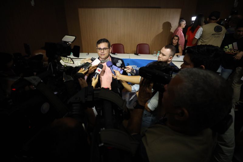 Coletiva da Feira Pan-Amazônica do Livro e das Multivozes  <div class='credito_fotos'>Foto: David Alves / Ag.Pará   |   <a href='/midias/2022/originais/14979_c81637d8-f1d4-23eb-0637-08386293280b.jpg' download><i class='fa-solid fa-download'></i> Download</a></div>