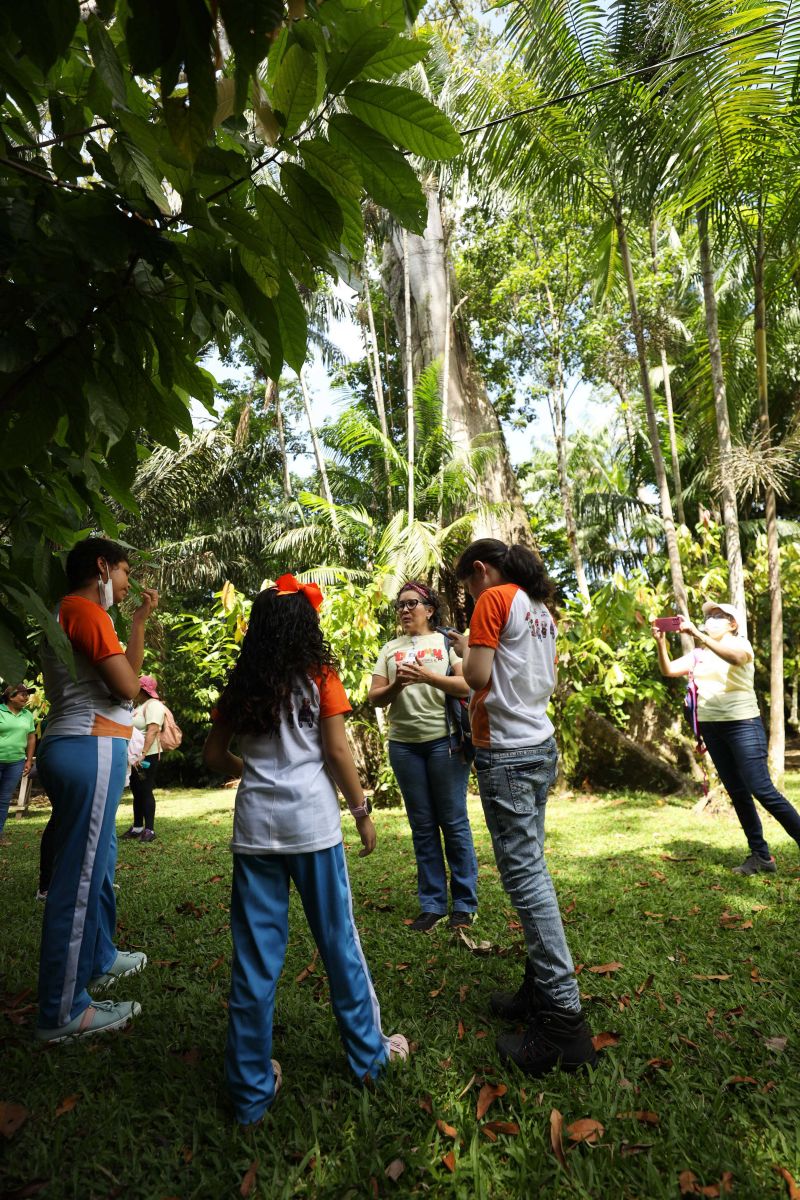 Crianças em Tratamento contra o Câncer  visitam Fabrica de Chocolate no Combu - Fotos Bruno Cecim - Ag.Pará <div class='credito_fotos'>Foto: Bruno Cecim / Ag.Pará   |   <a href='/midias/2022/originais/15134_0be06e04-7929-e8d7-82d8-4572e4d1a614.jpg' download><i class='fa-solid fa-download'></i> Download</a></div>