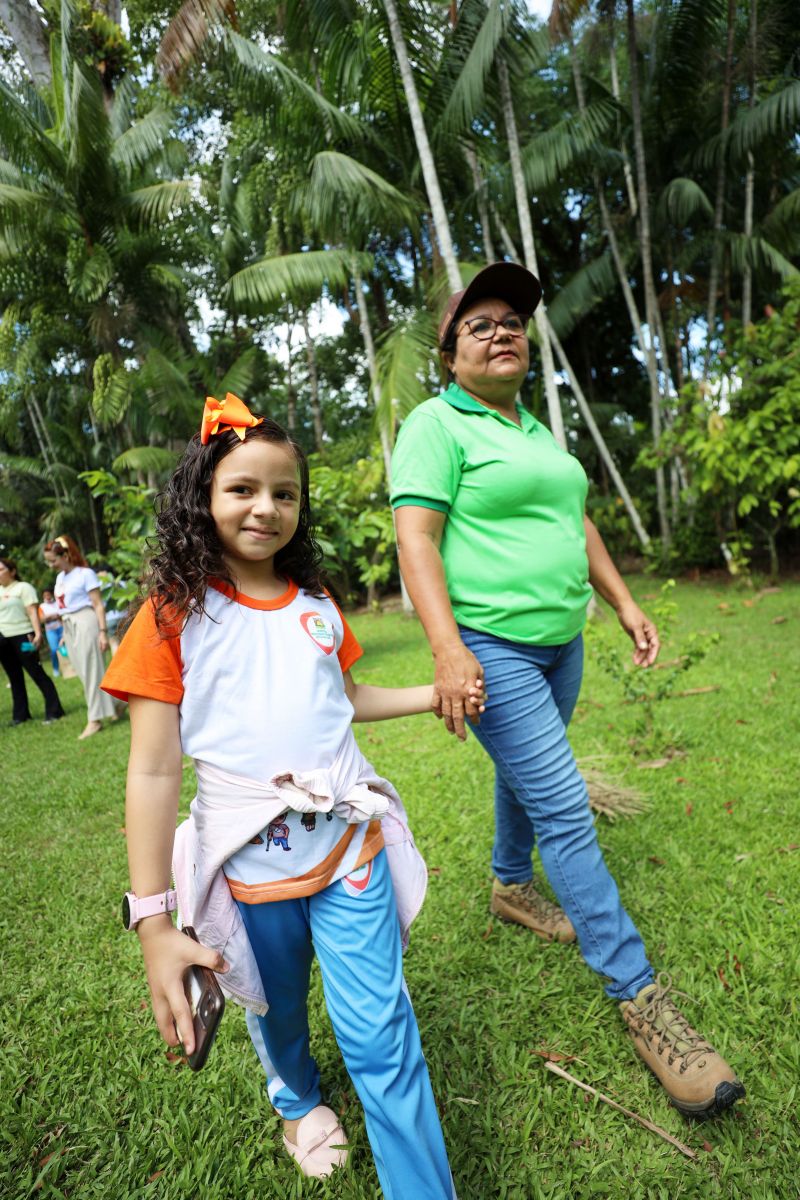 Crianças em Tratamento contra o Câncer  visitam Fabrica de Chocolate no Combu - Fotos Bruno Cecim - Ag.Pará <div class='credito_fotos'>Foto: Bruno Cecim / Ag.Pará   |   <a href='/midias/2022/originais/15134_8240b999-4561-c962-24c0-06874630838e.jpg' download><i class='fa-solid fa-download'></i> Download</a></div>