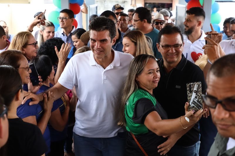 GOVERNADOR ENTREGA ESCOLA JOSÉ NICOLINO DE SOUZA EM ORIXIMINÁ <div class='credito_fotos'>Foto: Rodrigo Pinheiro / Ag.Pará   |   <a href='/midias/2022/originais/15245_67c6d6f4-8710-3895-3a32-c71c8c3c0b64.jpg' download><i class='fa-solid fa-download'></i> Download</a></div>