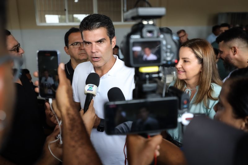 GOVERNADOR ENTREGA ESCOLA JOSÉ NICOLINO DE SOUZA EM ORIXIMINÁ <div class='credito_fotos'>Foto: Rodrigo Pinheiro / Ag.Pará   |   <a href='/midias/2022/originais/15245_940a6757-0b4d-4d26-455e-3e8db75d3e93.jpg' download><i class='fa-solid fa-download'></i> Download</a></div>