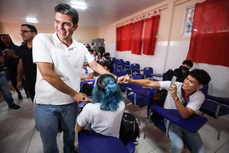 GOVERNADOR ENTREGA ESCOLA JOSÉ NICOLINO DE SOUZA EM ORIXIMINÁ <div class='credito_fotos'>Foto: Rodrigo Pinheiro / Ag.Pará   |   <a href='/midias/2022/originais/15245_9ffbeaa8-d98e-3e6e-ec20-ceb44ad39b4a.jpg' download><i class='fa-solid fa-download'></i> Download</a></div>