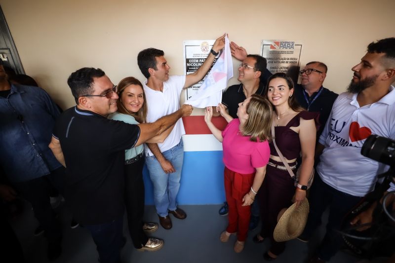 GOVERNADOR ENTREGA ESCOLA JOSÉ NICOLINO DE SOUZA EM ORIXIMINÁ <div class='credito_fotos'>Foto: Rodrigo Pinheiro / Ag.Pará   |   <a href='/midias/2022/originais/15245_df12da57-de63-8f97-0a01-8d1995d62a6f.jpg' download><i class='fa-solid fa-download'></i> Download</a></div>