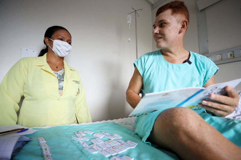 Dia dos Professores - Hospital de Clínicas Gaspar Vianna - Fotos Bruno Cecim <div class='credito_fotos'>Foto: Bruno Cecim / Ag.Pará   |   <a href='/midias/2022/originais/15258_1a79c252-a2d1-5143-973f-f5ad63a10a28.jpg' download><i class='fa-solid fa-download'></i> Download</a></div>