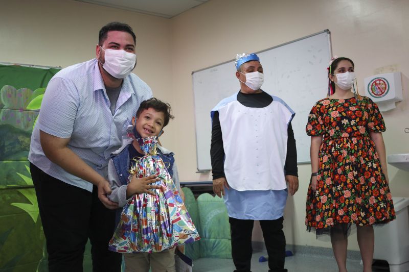 Hospital Oncológico Infantil OCTÁVIO LOBO - Dia das Crianças <div class='credito_fotos'>Foto: Pedro Guerreiro / Ag. Pará   |   <a href='/midias/2022/originais/15259_66743693-d262-3d6c-ee3a-492d73bb8b12.jpg' download><i class='fa-solid fa-download'></i> Download</a></div>