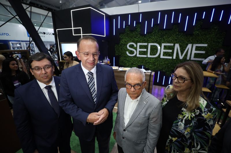 Abertura da FIPA, imagens do stand da SEDEME e imagens gerais da feira - Rodrigo Pinheiro AgPará <div class='credito_fotos'>Foto: Rodrigo Pinheiro / Ag.Pará   |   <a href='/midias/2022/originais/15276_04a52efb-9861-63fb-e5d4-1681cdada597.jpg' download><i class='fa-solid fa-download'></i> Download</a></div>