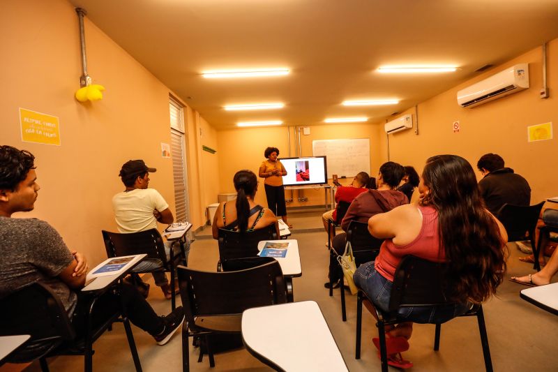 Complexo oferece diversos cursos e qualificações que mudam a vida de quem mora no bairro.