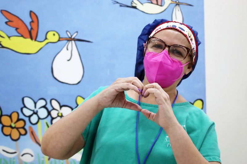 Lilian Pinheiro, enfermeira obstétrica da Maternidade da Santa Casa <div class='credito_fotos'>Foto: Bruno Cecim / Ag.Pará   |   <a href='/midias/2022/originais/15316_87fdf346-0532-71b9-128f-e14b1d8ff400.jpg' download><i class='fa-solid fa-download'></i> Download</a></div>