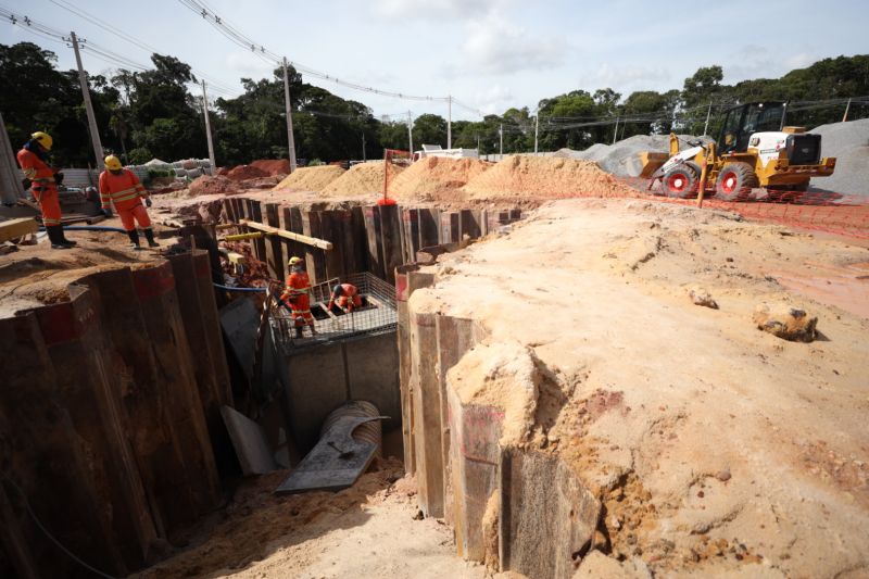 Atualiza OBRAS BRT Terminal Ananindeua - Fotos Pedro Guerreiro <div class='credito_fotos'>Foto: Pedro Guerreiro / Ag. Pará   |   <a href='/midias/2022/originais/15481_29406202-22b2-d136-41d5-2d3c2a0b27c5.jpg' download><i class='fa-solid fa-download'></i> Download</a></div>