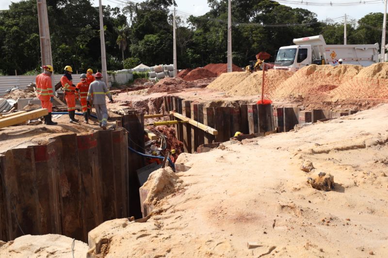 Atualiza OBRAS BRT Terminal Ananindeua - Fotos Pedro Guerreiro <div class='credito_fotos'>Foto: Pedro Guerreiro / Ag. Pará   |   <a href='/midias/2022/originais/15481_771e7dcb-71b0-8c0b-cac3-548457a5446d.jpg' download><i class='fa-solid fa-download'></i> Download</a></div>