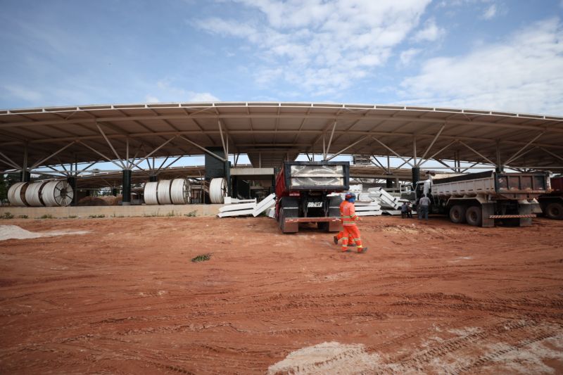 Atualiza OBRAS BRT Terminal Ananindeua - Fotos Pedro Guerreiro <div class='credito_fotos'>Foto: Pedro Guerreiro / Ag. Pará   |   <a href='/midias/2022/originais/15481_83fb6fbe-bee7-b522-e671-d561ac25cb69.jpg' download><i class='fa-solid fa-download'></i> Download</a></div>