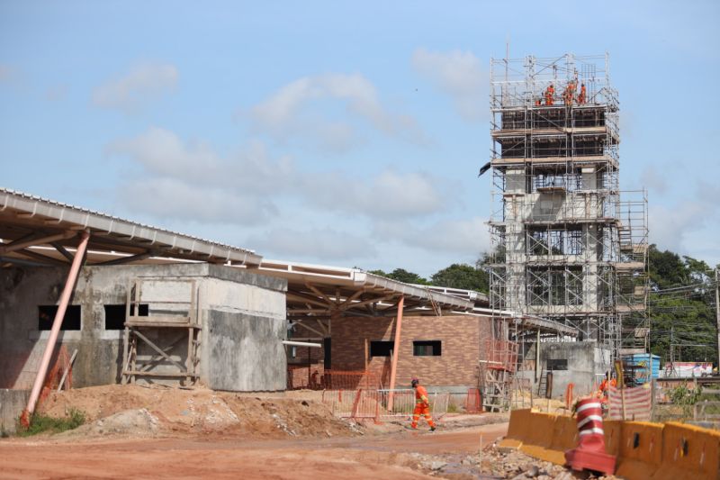 Atualiza OBRAS BRT Terminal Ananindeua - Fotos Pedro Guerreiro <div class='credito_fotos'>Foto: Pedro Guerreiro / Ag. Pará   |   <a href='/midias/2022/originais/15481_bdf4be48-8d9f-ce1e-0551-a6cb502970fd.jpg' download><i class='fa-solid fa-download'></i> Download</a></div>