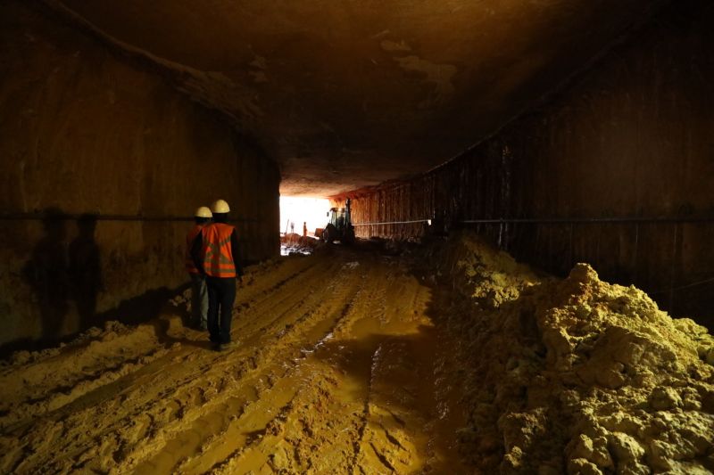 Obras Passagem inferior - Túnel Marituba - Fotos Pedro Guerreiro <div class='credito_fotos'>Foto: Pedro Guerreiro / Ag. Pará   |   <a href='/midias/2022/originais/15482_06e4ef5e-f567-ddf9-6352-90e32db076f6.jpg' download><i class='fa-solid fa-download'></i> Download</a></div>