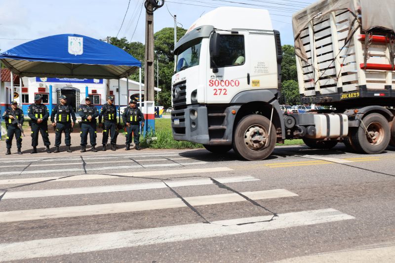 Órgãos estaduais intensificam as fiscalizações no período de final de ano
Bruno Cecim / AGPARÁ <div class='credito_fotos'>Foto: Bruno Cecim / Ag.Pará   |   <a href='/midias/2022/originais/15483_cff2c711-26e4-21c6-28db-58f9370b69ed.jpg' download><i class='fa-solid fa-download'></i> Download</a></div>