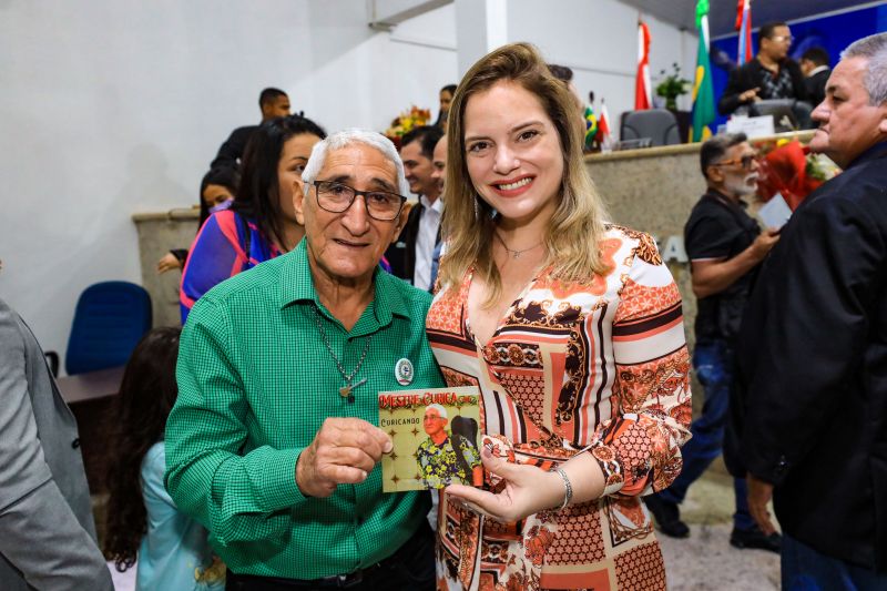 Homenagem primeira Dama, representada dela irmã Isabela lima 
 
PLENÁRIO VEREADOR LUIZ MESQUITA
DA COSTA EM
MARITUBA Fotos Marco Santos/ Ag Pará <div class='credito_fotos'>Foto: Marco Santos / Ag. Pará   |   <a href='/midias/2022/originais/15530_3f8ae9ab-7632-6e02-c2b6-d21c180e054d.jpg' download><i class='fa-solid fa-download'></i> Download</a></div>