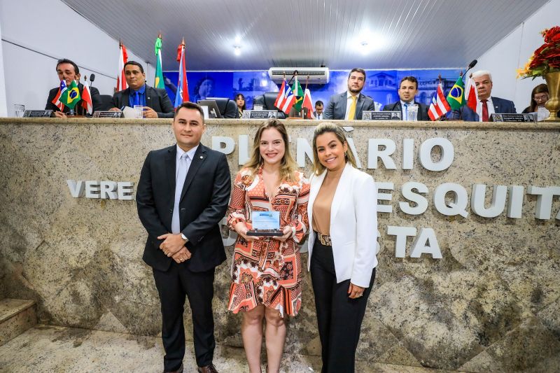 Homenagem primeira Dama, representada dela irmã Isabela lima 
 
PLENÁRIO VEREADOR LUIZ MESQUITA
DA COSTA EM
MARITUBA Fotos Marco Santos/ Ag Pará <div class='credito_fotos'>Foto: Marco Santos / Ag. Pará   |   <a href='/midias/2022/originais/15530_9f84aca7-d1d6-bcb6-b990-bf30601f3d74.jpg' download><i class='fa-solid fa-download'></i> Download</a></div>