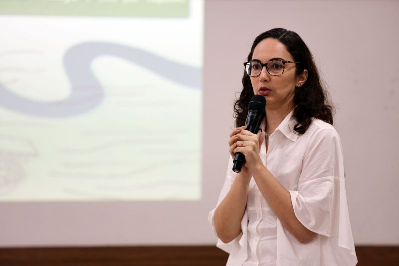 Coordenadora de Mudanças Climáticas, Serviços Ambientais e Bioeconomia da Secretaria, Camilla Miranda <div class='credito_fotos'>Foto: Bruno Cecim / Ag.Pará   |   <a href='/midias/2022/originais/15541_7273ce60-26d4-e8c8-2d6b-84d8e2593f13.jpg' download><i class='fa-solid fa-download'></i> Download</a></div>