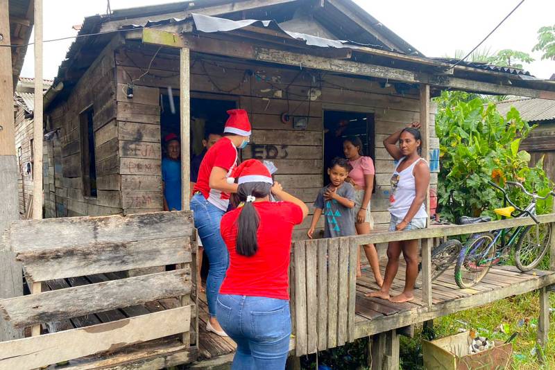 Voluntários do Regional de Breves foram até às crianças da comunidade do Rio Arapijó