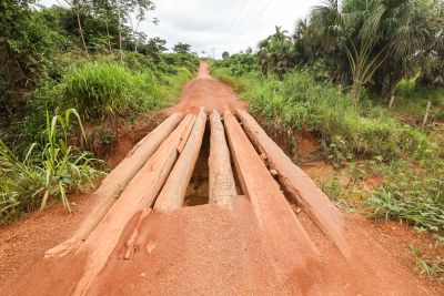 galeria: Ponte no Igarapé Castanheira Eldorado do Carajás