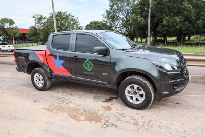 notícia: Escritório da Emater em Redenção recebe veículo para atender 600 famílias agricultoras