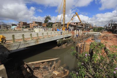 notícia: Macrodrenagem do Tucunduba: Canais da União e Timbó terão duas novas pontes nos próximos dias