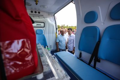 notícia: Governo do Estado entrega mais três ambulâncias ao município de Marabá