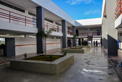 notícia: Governo do Pará entrega 100ª escola em Xinguara em feito inédito na história da educação no Pará
