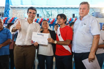 notícia: Em Limoeiro do Ajuru, 100 alunos são certificados através de programa