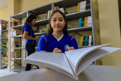 galeria: Governo entrega Escola Estadual de Ensino Fundamental Padre Dubois