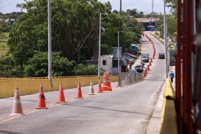 notícia: Governo libera o tráfego total e contínuo na ponte de acesso a Outeiro