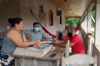 notícia: Em Mojuí dos Campos, Emater auxilia agricultores a acessarem políticas públicas