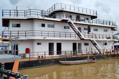notícia: Obra da Base Integrada Flutuante, no Marajó, alcança 100% da área estrutural concluída