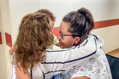 notícia: Mãe e bebê se reencontram no Hospital Regional Público da Transamazônica, após longa internação