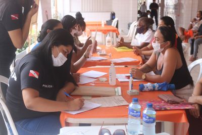 notícia: Moradoras do Guamá recebem a ação 'Mulher Cidadã' do TerPaz