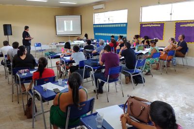 notícia: Seduc realiza formação continuada para profissionais de educação da 12ª URE