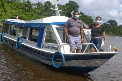notícia: Projeto de crédito rural garante barco novo e muda a vida de extrativistas de açaí de Afuá