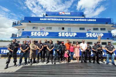 notícia: Em Breves, no Marajó, Base Integrada Fluvial recebe visitas e emite 150 RGs 